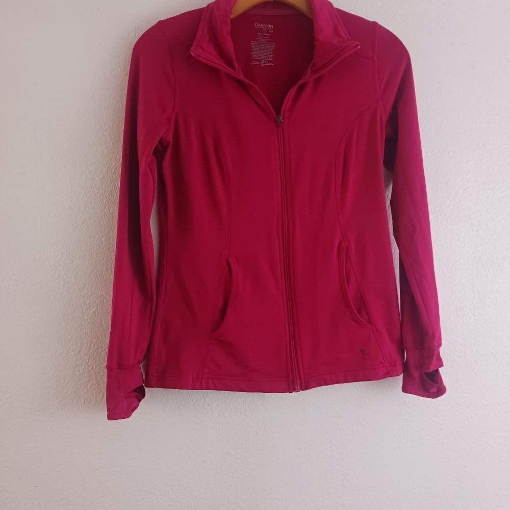 Danskin semi fitted Dri more hot pink workout jacket size XS